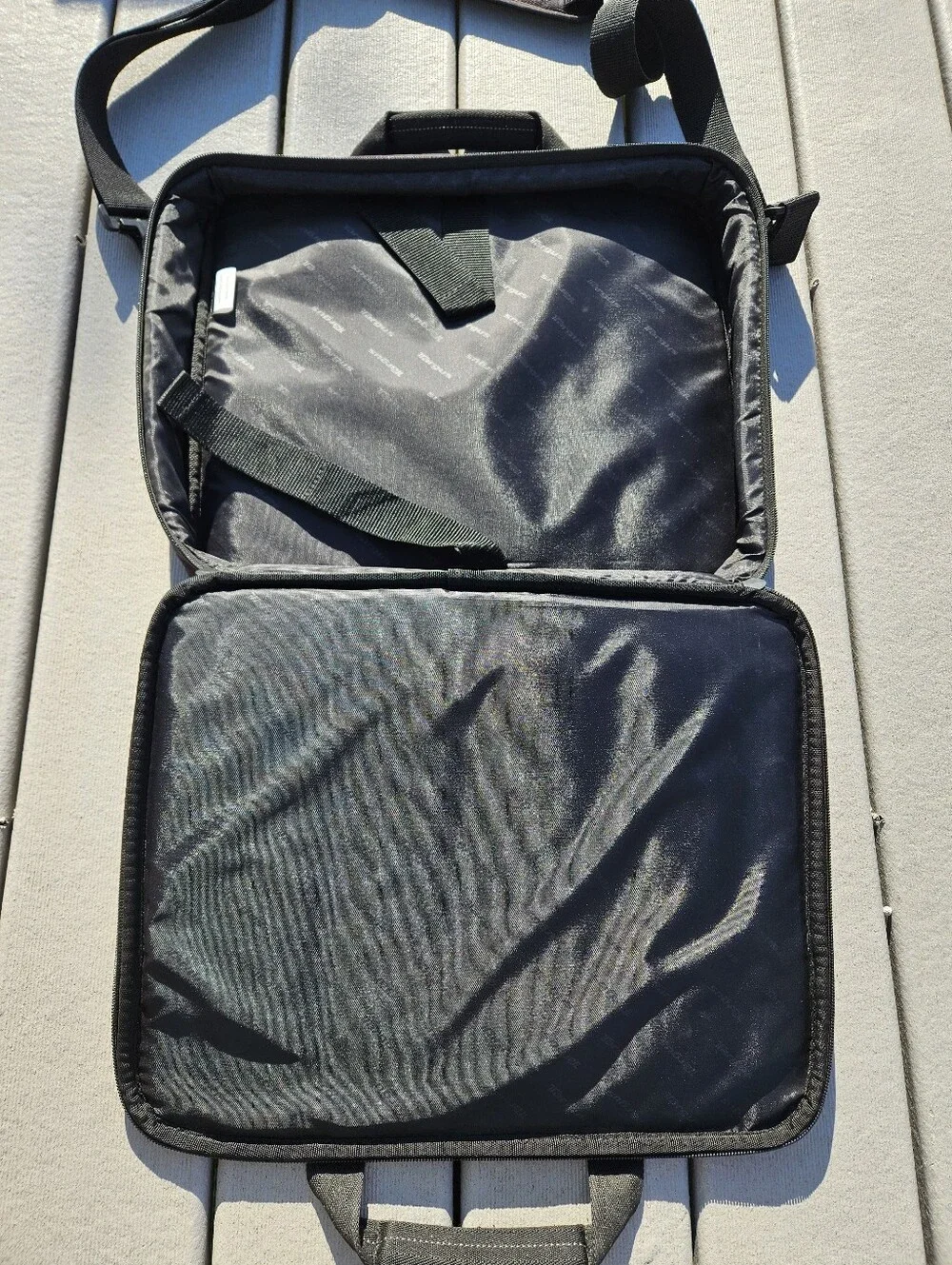 Targus sleek black
